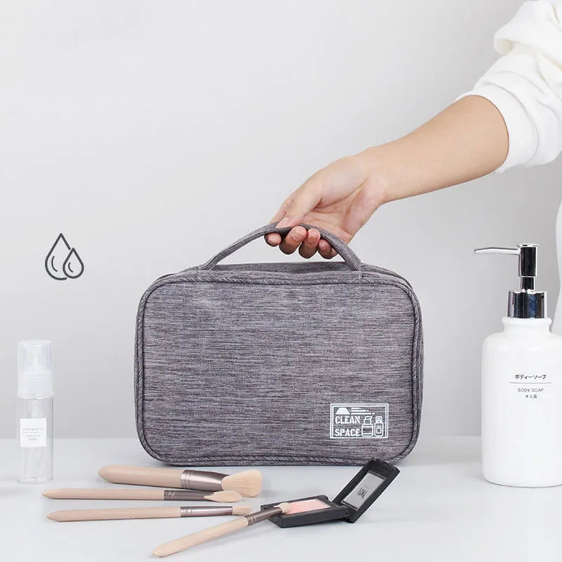 Grande Trousse de Toilette à Suspendre Voyage Paisible