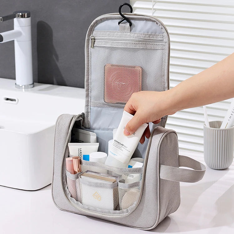 trousse toilette suspendue voyage tendance