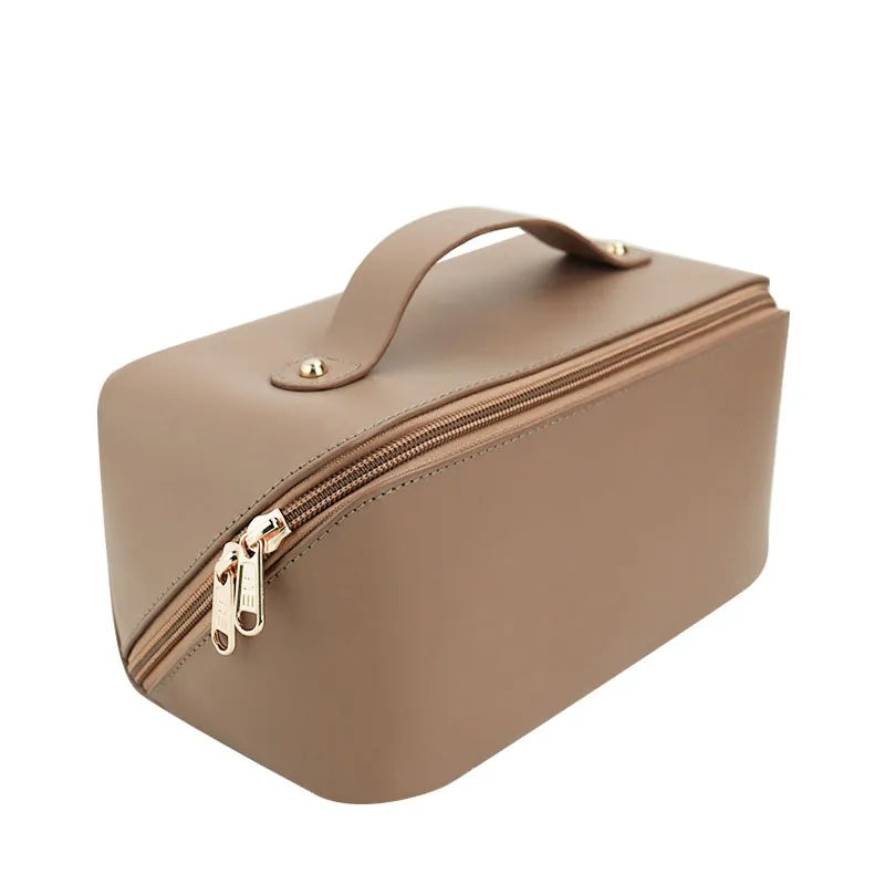 trousse toilette personnalisée femme initiales
