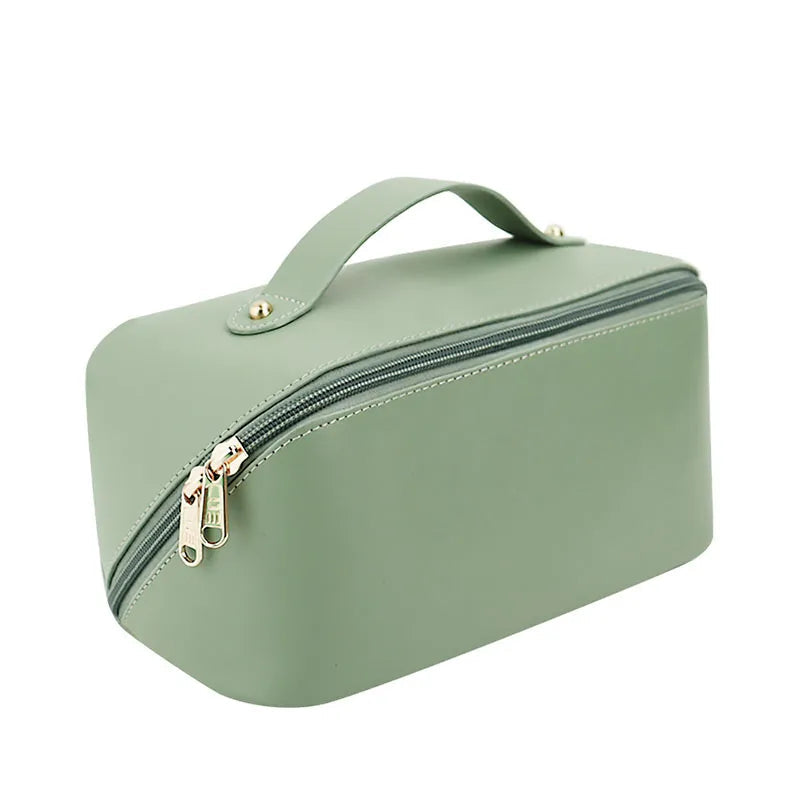 trousse toilette personnalisé femme initiales