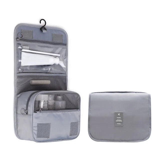 trousse de toilettes voyage femme suspendue