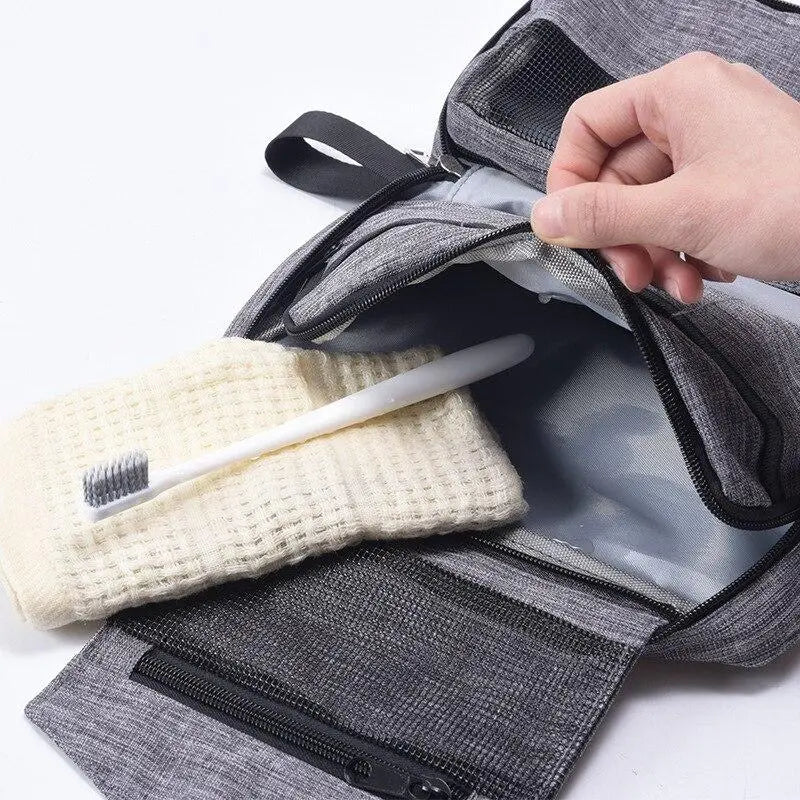 trousse voyage suspendre toilette grise travelbasics